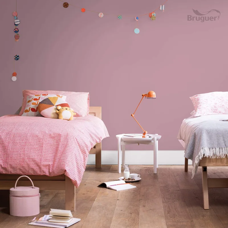 Bruguer Ultra Resist pintura ultra lavable lila nocturno 4 l